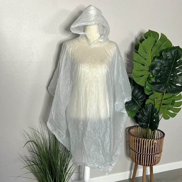 Disney parks • adult hooded rain poncho - Picture 2 of 7